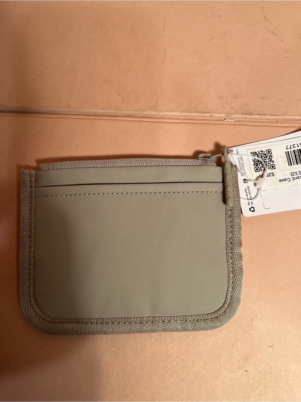 lululemon athletica True Identity Card CASE 🎀🎀 - Picture 4 of 4